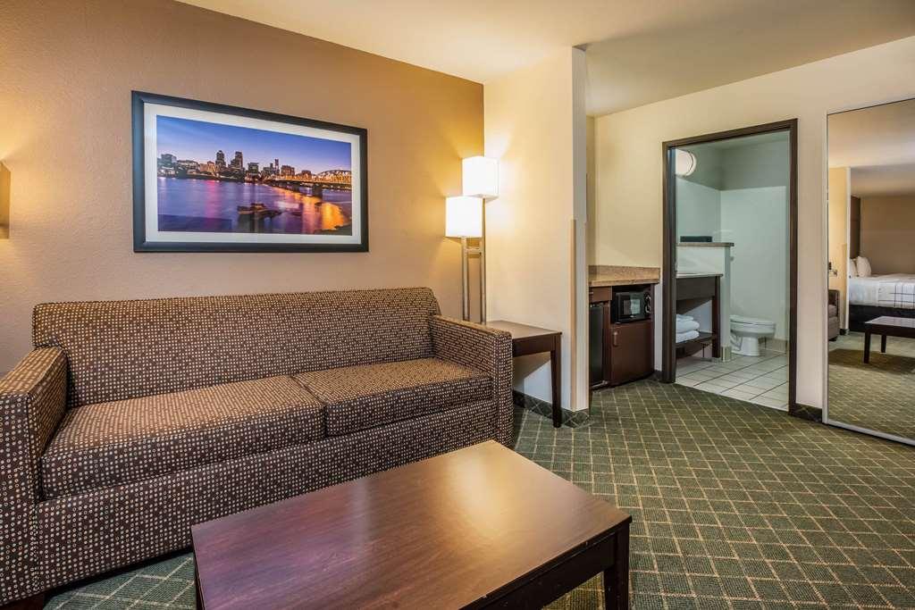 La Quinta By Wyndham Portland Airport Otel Oda fotoğraf
